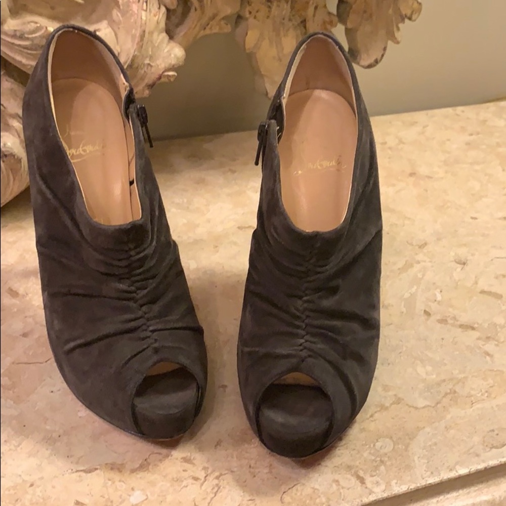 Beautiful Christian Louboutin Manchon twist bootie - Picture 2 of 7